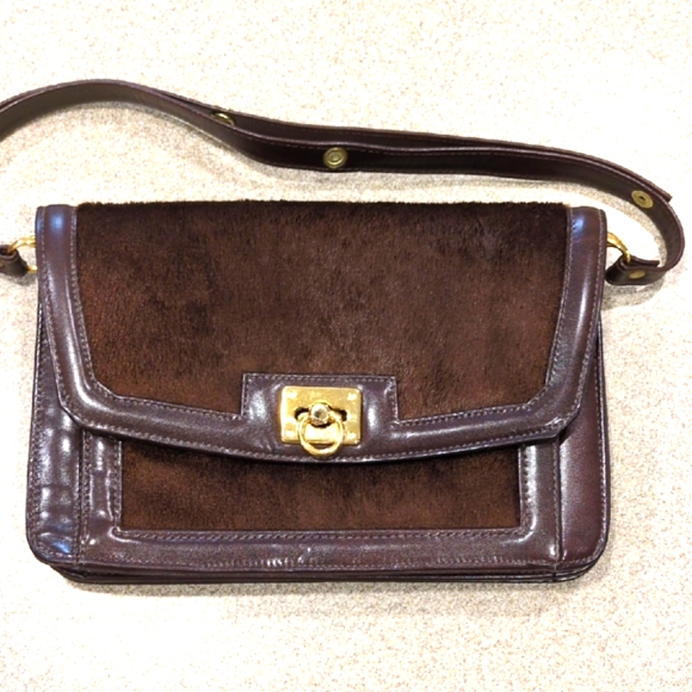 Elegant Chocolate Brown Crossbody Bag with Gold Clasp